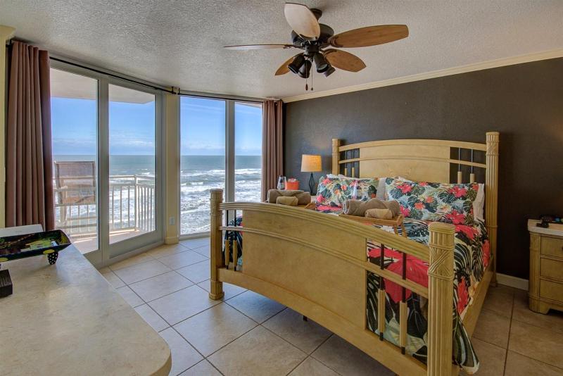 White Surf 701 - image 28