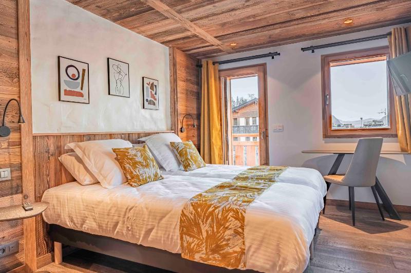 CHALET CHARMING BED and BREAKFAST - image 8