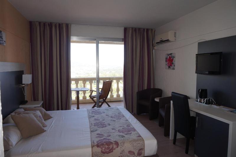 Superior Double Room image 4