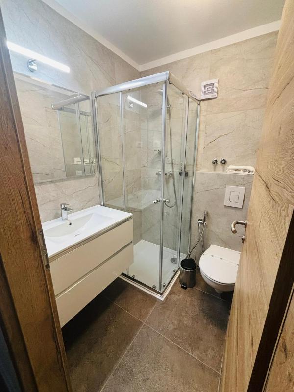Double Room image 4