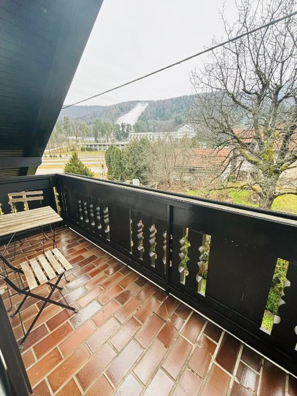 Triple Room with Balcony image 3