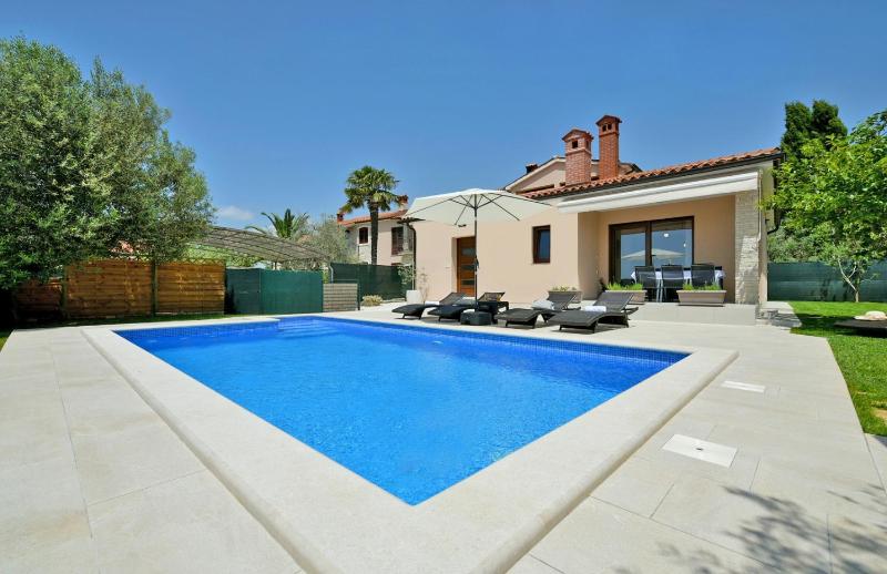 Villa Natali with private pool and kids playground near Fažana - image 22