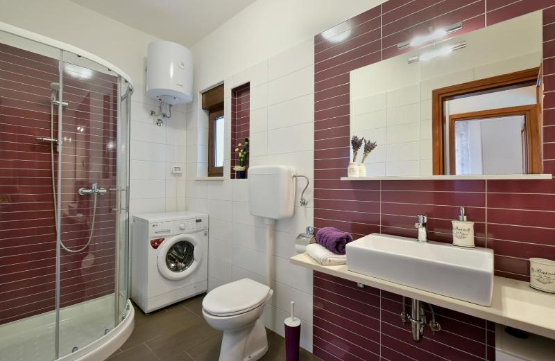 Villa Natali with private pool and kids playground near Fažana - image 21