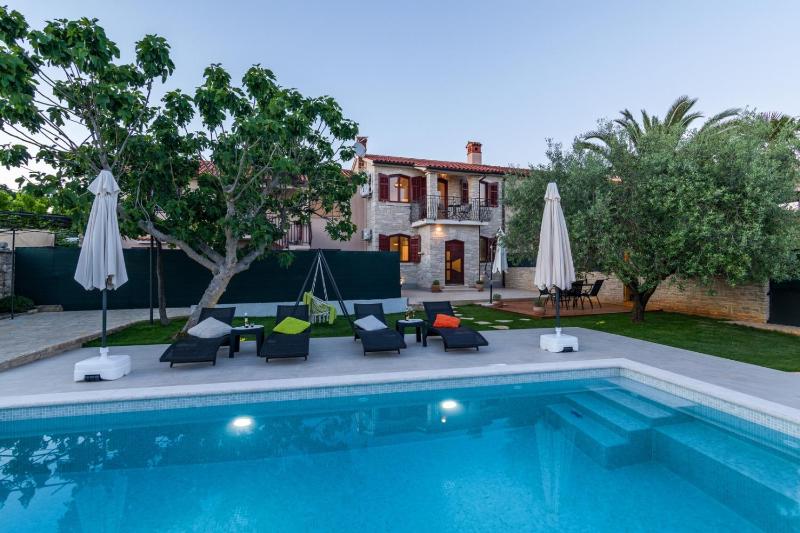 Villa Pietra for 6 people near Fažana with sea view - children playground & pet friendly - image 24