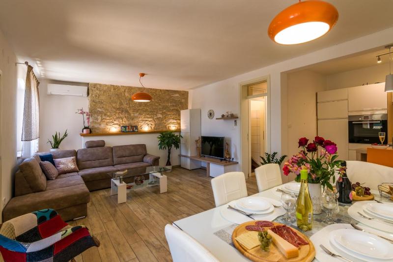 Villa Pietra for 6 people near Fažana with sea view - children playground & pet friendly - image 7