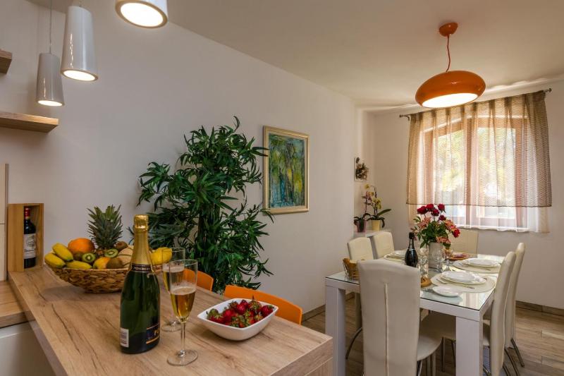 Villa Pietra for 6 people near Fažana with sea view - children playground & pet friendly - image 30