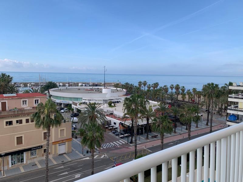 Deluxe Double Room with Balcony and Sea View image 2