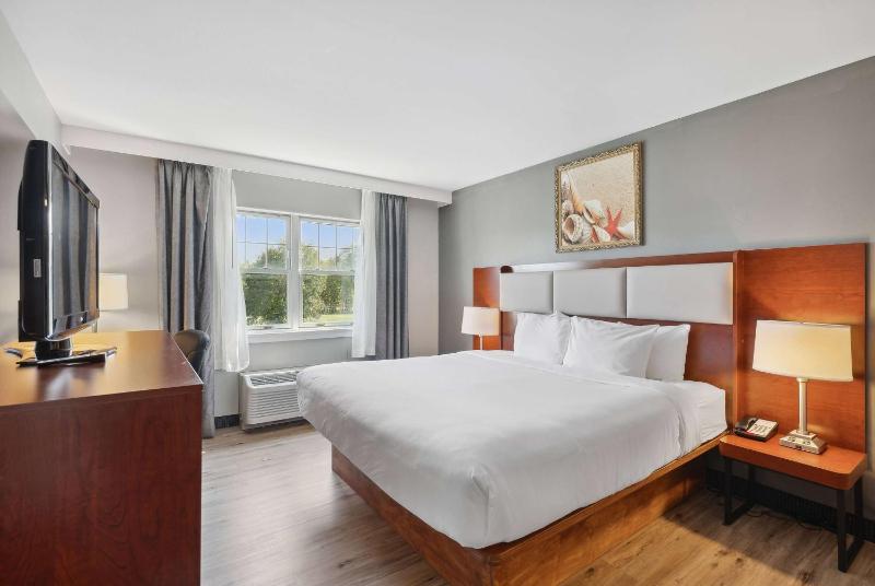 Business King Room - Non-Smoking image 1
