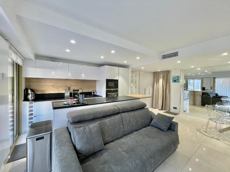 Branly 4 by Welcome to Cannes - image 7