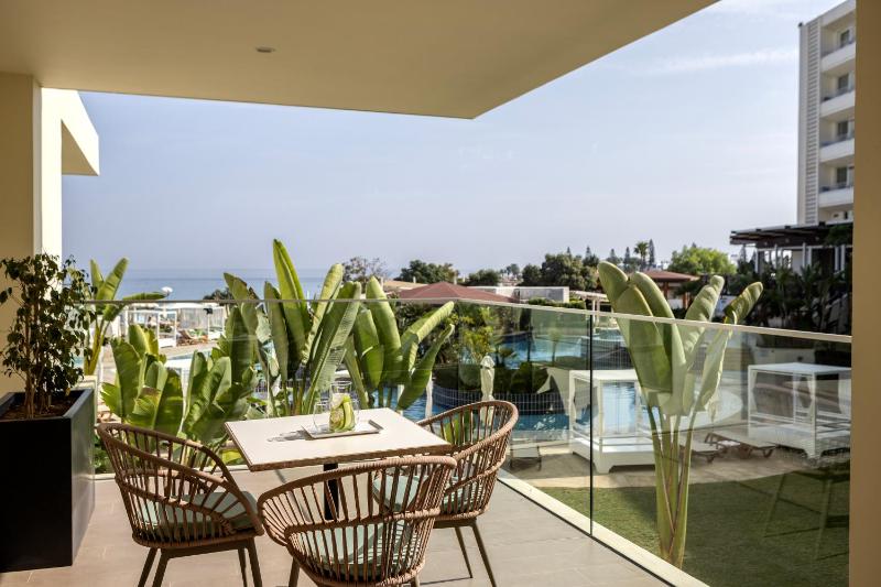 Duplex Suite (2 Adults + 2 Children)  image 3
