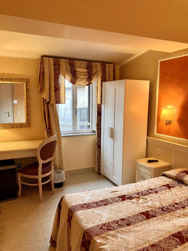 Superior Double Room image 2