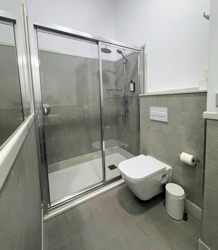 IVY HOUSE - image 12