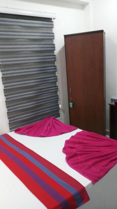 Small Double Room image 1