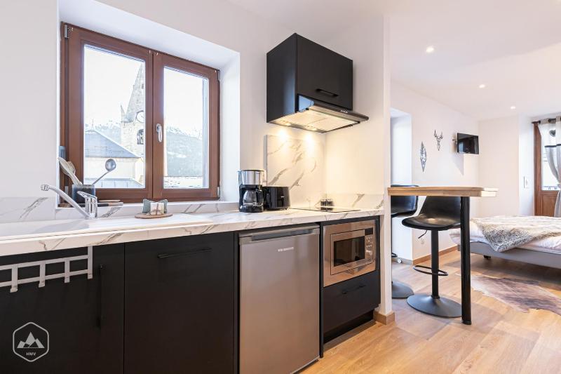 Studio Apartment image 1