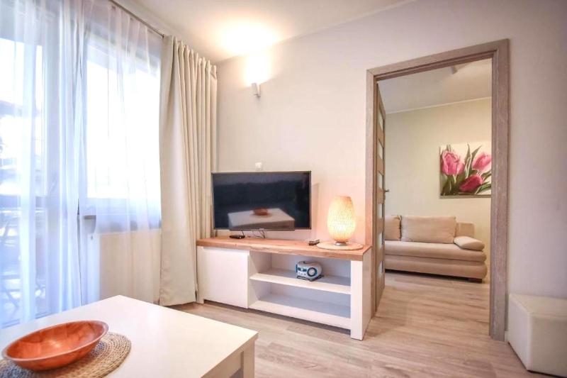 Apartamenty na Wyspie - Zdrojowa 24-26 - Parking - image 7