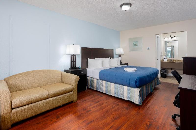 King Room image 3