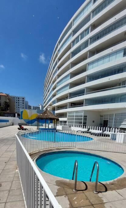 Dpto. Condominio Aqua La Serena 2D+2B Estacionamiento P7 - image 9