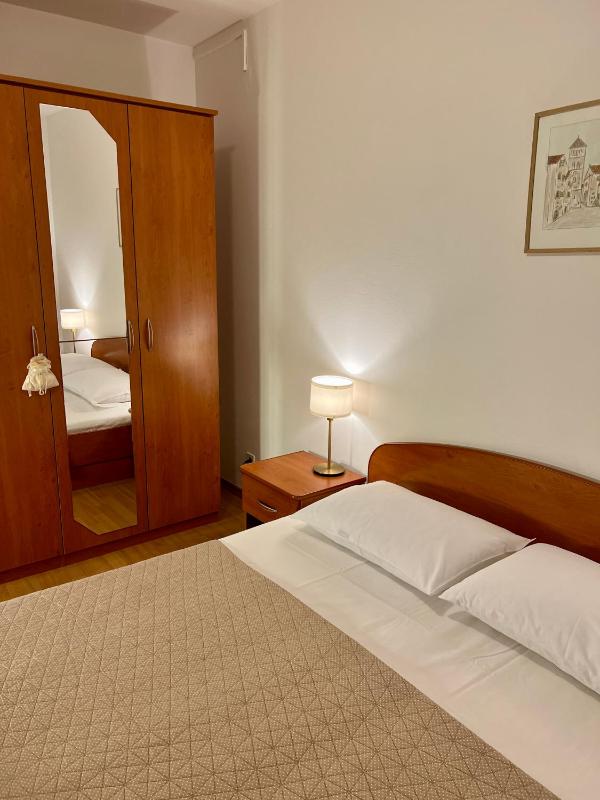 Three-Bedroom Apartment (6 Adults) image 4