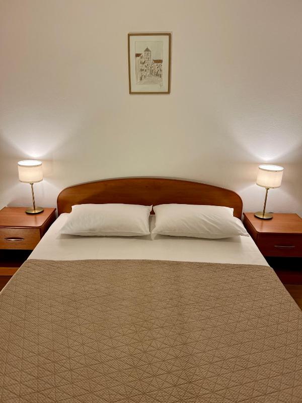 Three-Bedroom Apartment (6 Adults) image 3