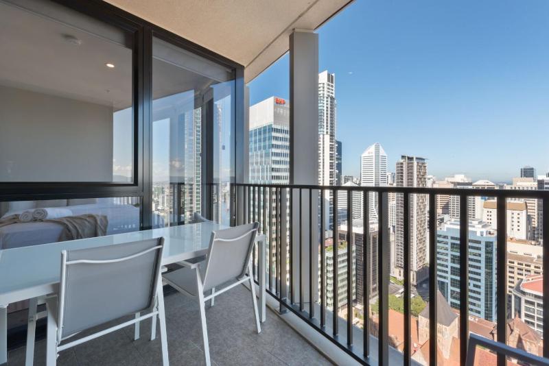 Queen St Residence - image 9