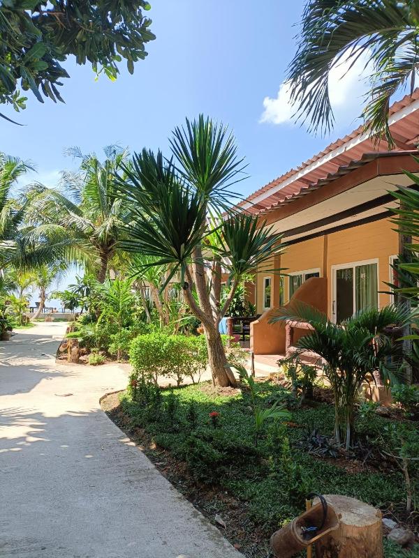 Sea Shell Beach Resort - image 6