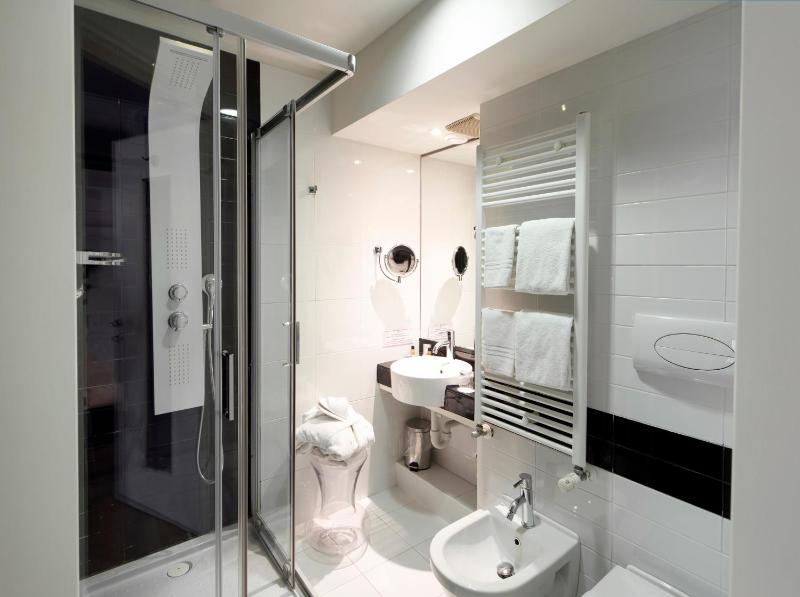  Comfort  Double or Twin Room image 2