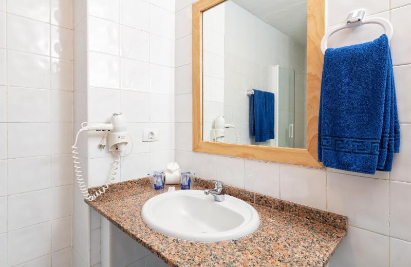 Studio Ground Floor image 4