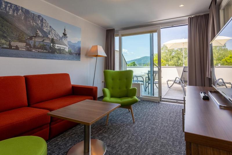 Junior Suite with Terrace image 4
