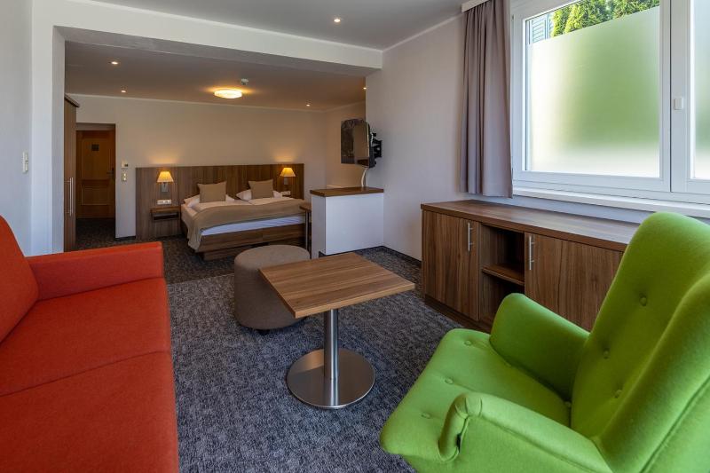 Junior Suite with Terrace image 3