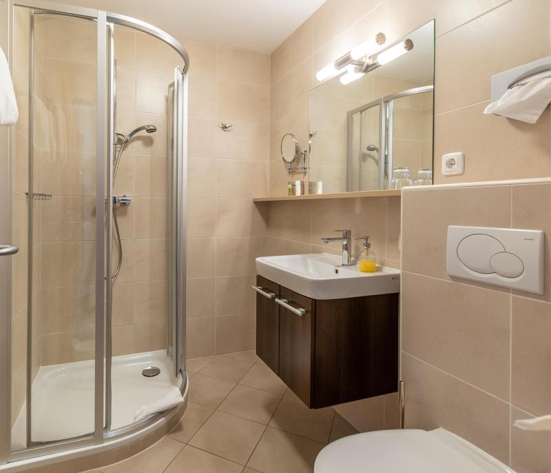 Economy Double or Twin Room image 3