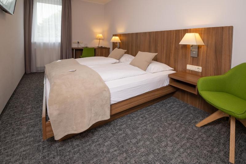 Economy Double or Twin Room image 1