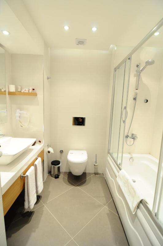 Single Room image 3