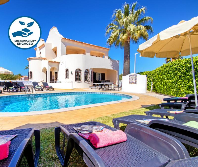 Villa Morais - Refúgio em família com piscina aquecível e BBQ - Galé Albufeira - image 1