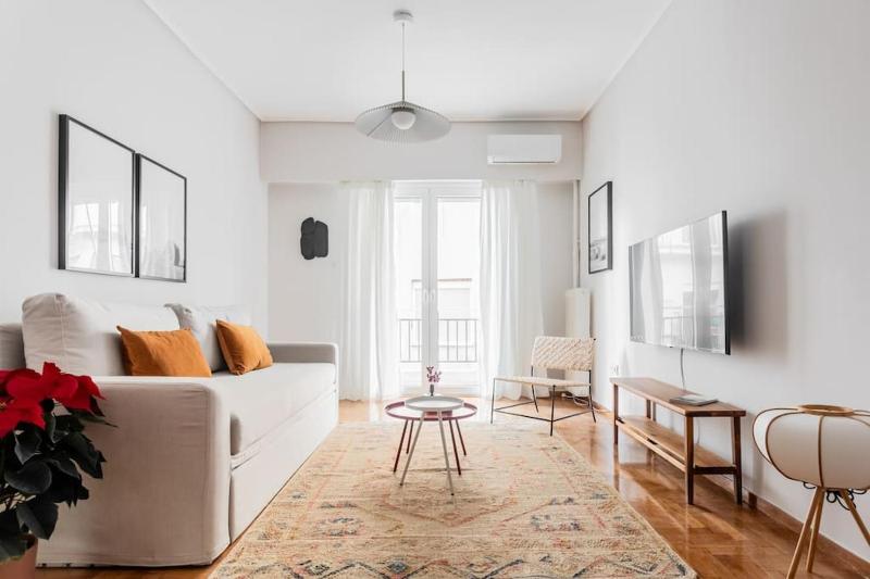 Comfy 1BR Apartment in Ampelokipoi by UPSTREET - image 1