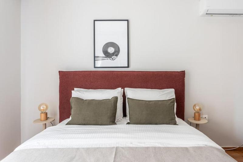 Comfy 1BR Apartment in Ampelokipoi by UPSTREET - image 11