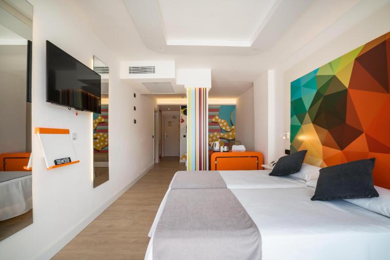Superior Double Room (1 Adult) image 3