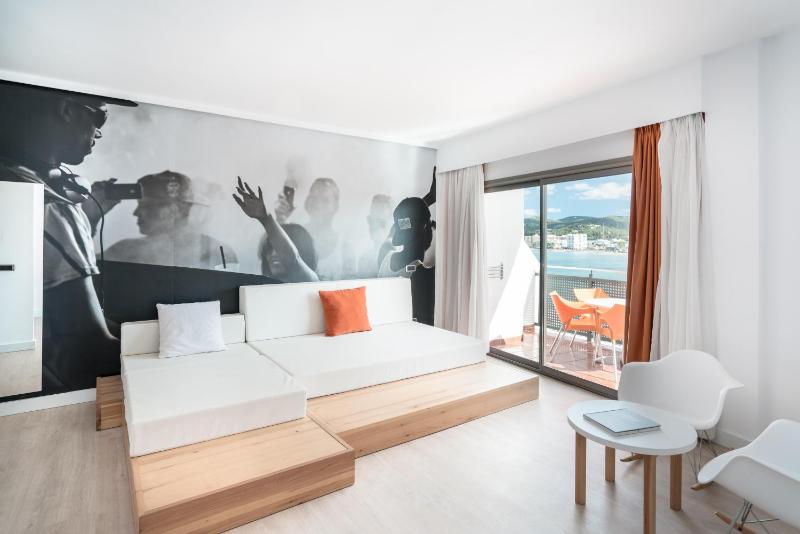 Suite image 1