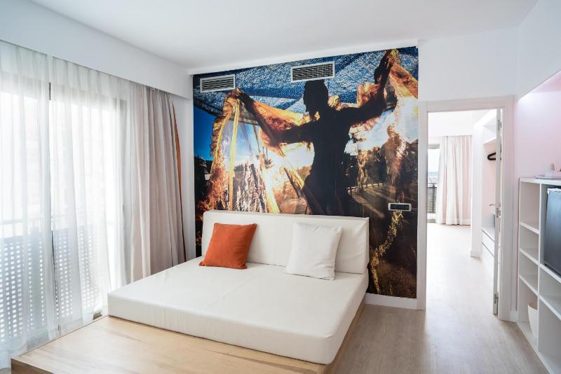 Suite image 4