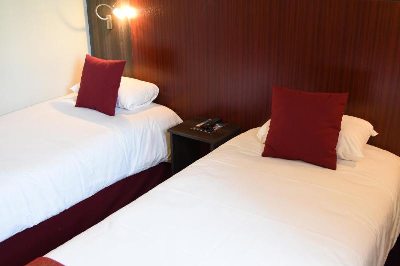 Standard Double  Room image 2