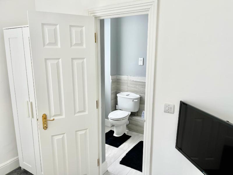 Apartment with Garden View image 1