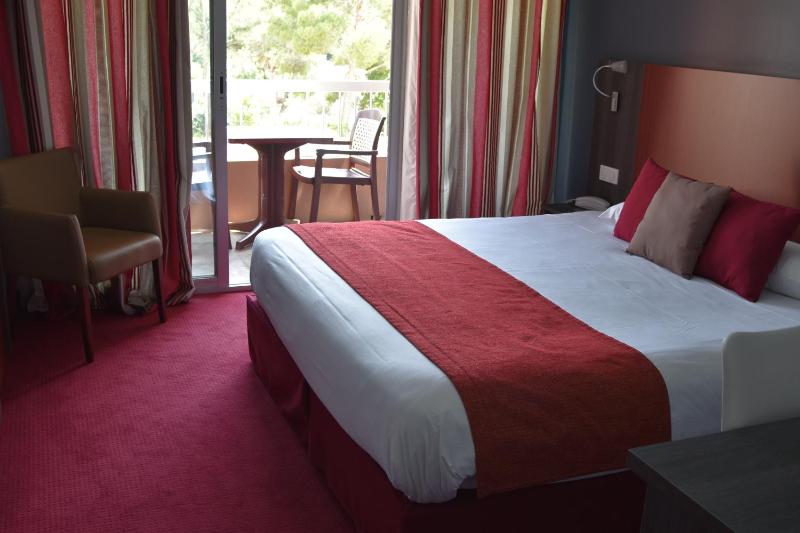 Privilege Double Room image 2