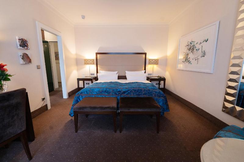 Deluxe Double Room with Balcony or Terrace image 3