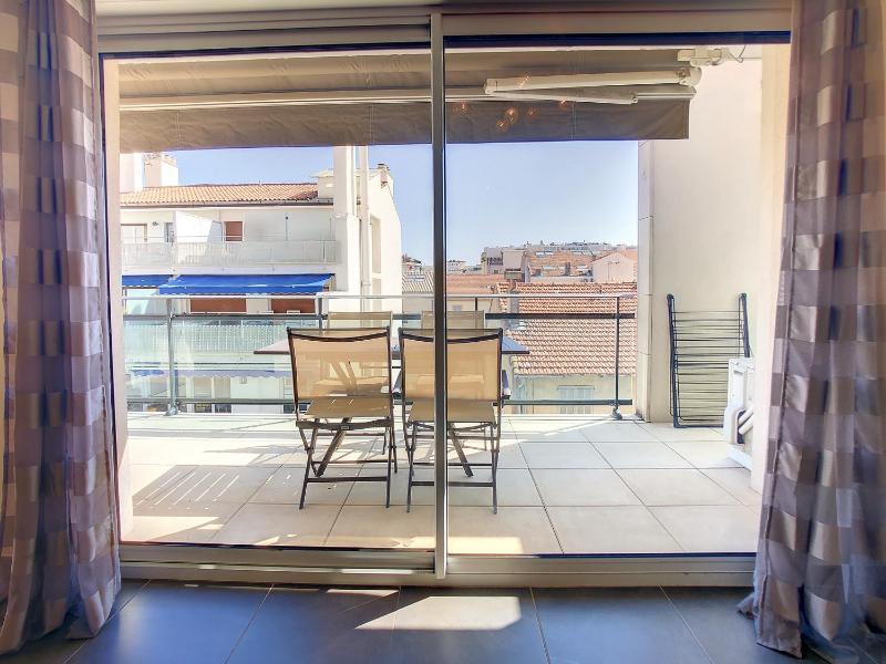 Apartment with Balcony image 4