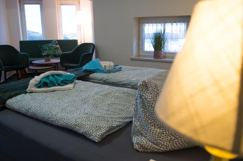 Deluxe Double Room with Balcony image 4