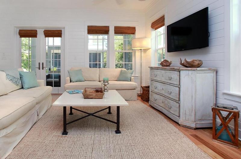 Southern Charm - image 21