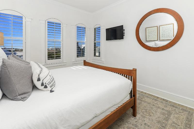 B402 Sunset Beach Villa - image 29