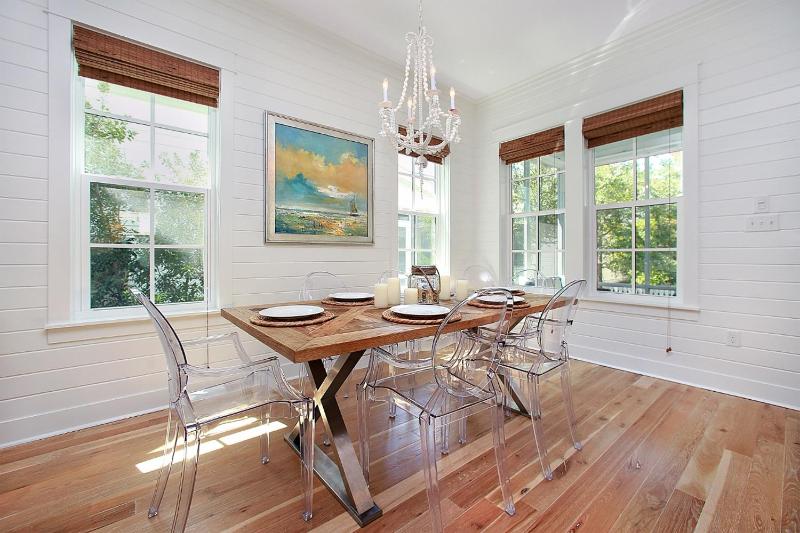 Southern Charm - image 10