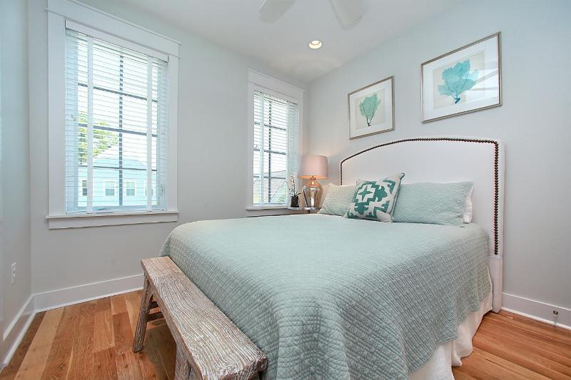 Southern Charm - image 9