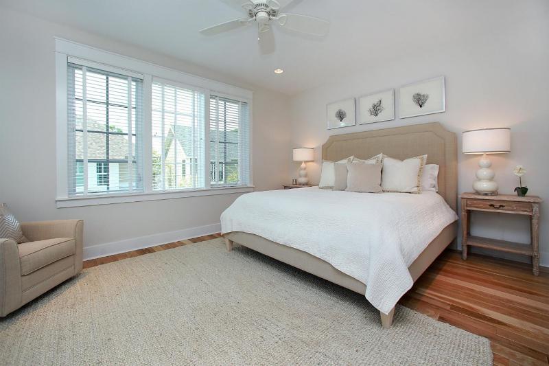 Southern Charm - image 30
