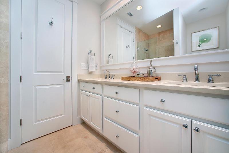 Southern Charm - image 13